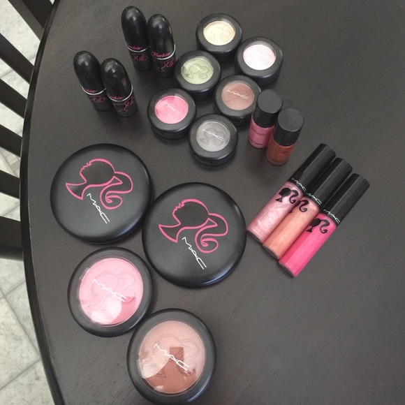 MAC Cosmetics - Barbie Loves MAC Collection