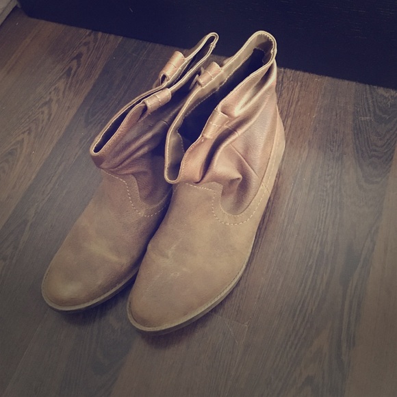 🌟👢Charlotte Russe Brown Boots👢🌟