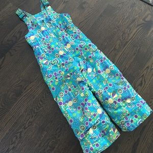 Cute girls ski bib.