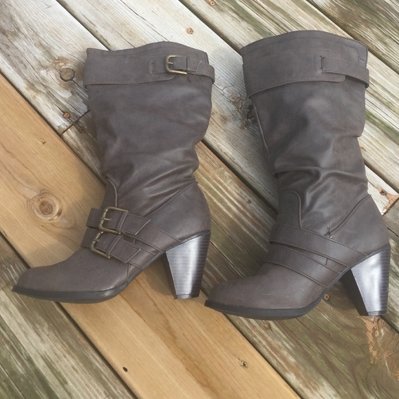 Heeled boots