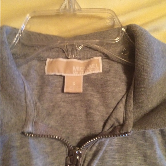 Michael Kors Tank - Picture 3 of 3