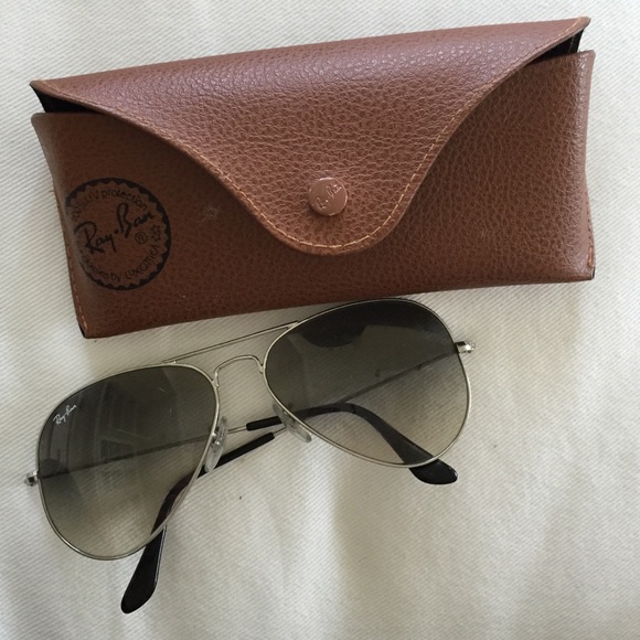 RayBan Aviator w/ case