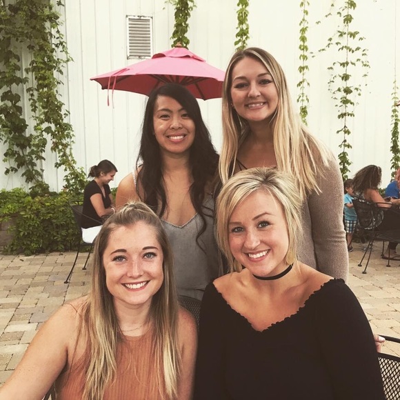 Meet your Posher, Mackenzie - Picture 4 of 6