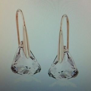 Swarovski lunar earrings in blush color NWT