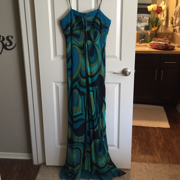 Laundry by Shelli Sagal strapless peacock gown