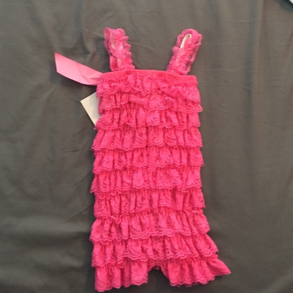 Pink lace romper 12mo - Picture 2 of 4