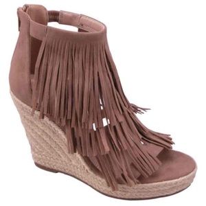 Fringe Wedge 7.5