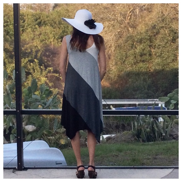 Gray Maxi Dress - Picture 3 of 3