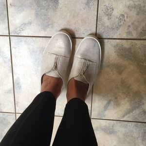 🛍 Gold flats 🛍