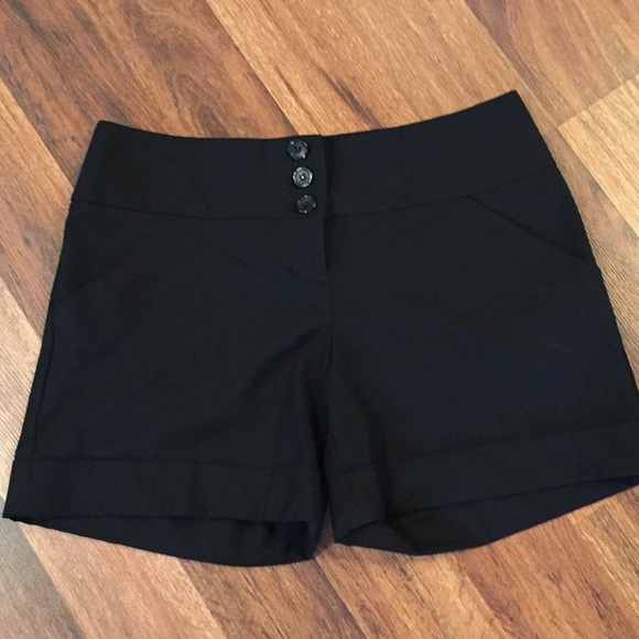 The Limited size 4 black dressy shorts