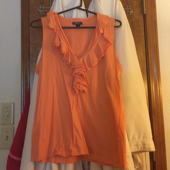 Ruffled tank top - Picture 2 of 3