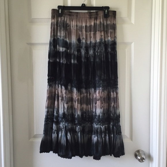 Dresses & Skirts - Long Skirt Size Medium EUC