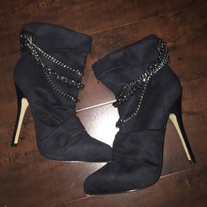 Ankle boots