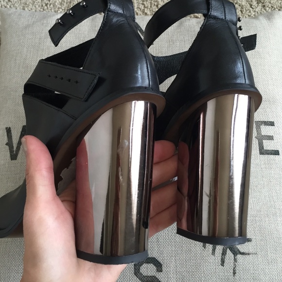 🌿TOPSHOP🌿⛔️SOLD⛔️ - Picture 2 of 4