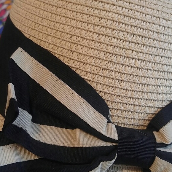 Hat - Picture 2 of 4