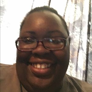 Meet your Posher, Salina