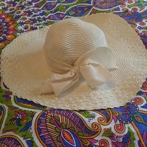 Cream hat