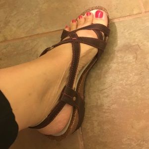 Brand-new Merrell sandals