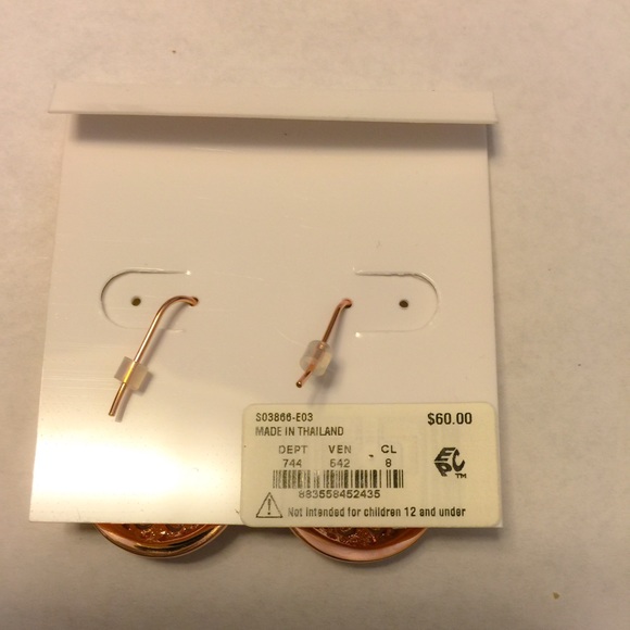 New 14K Rose Gold Plated Crystal Filigree Earrings - Picture 3 of 4