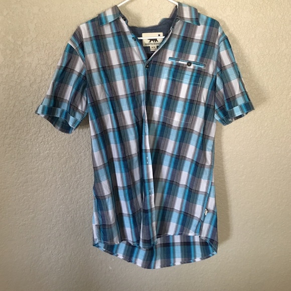 Dakota grizzly button up