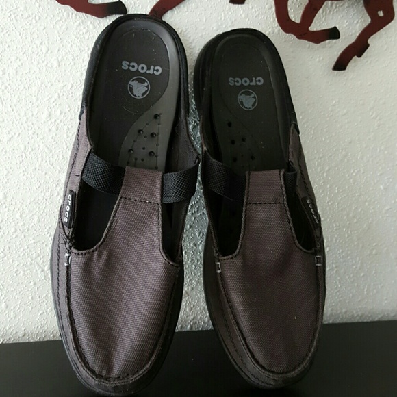 Nwot Crocs grey canvas mule