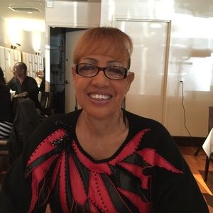 Meet your Posher, Debra