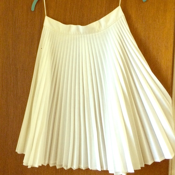 Vintage Dresses & Skirts - Valentina of London White Pleated Skirt