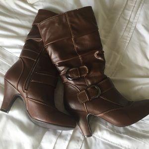NWOT Brown Heeled Boots
