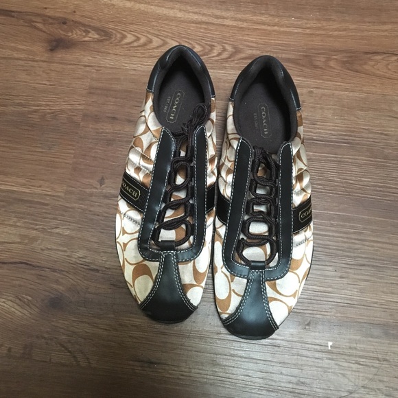 Brand new! Never worn! Brown coach shoes