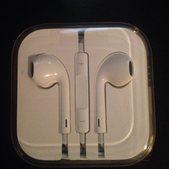 NEW- Apple Earbuds