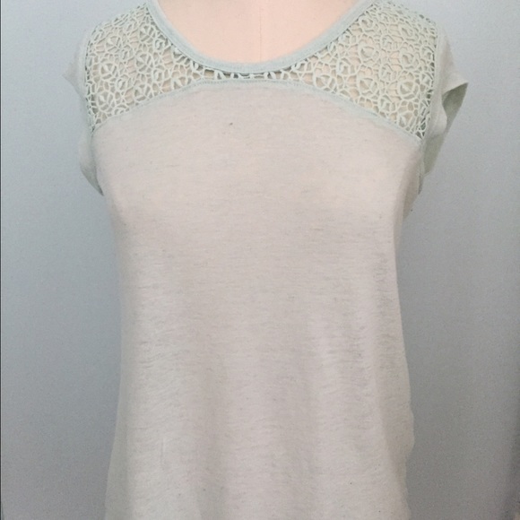 Old Navy crochet tee