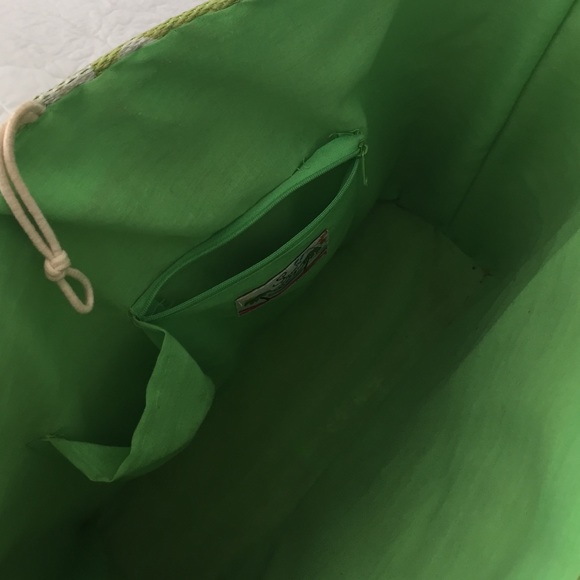 Beach tote. - Picture 4 of 4