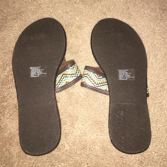 Patterned sandal - Picture 2 of 2