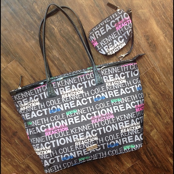 Kenneth Cole Reaction Purse & Detachable Wallet