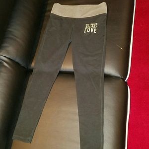 VS yoga pants