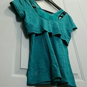 Lululemon workout shirt