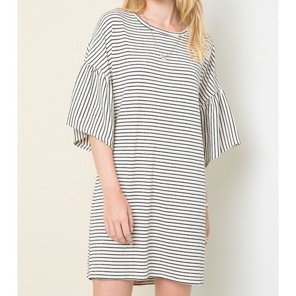 LAST ONE • Stripe Casual Shift Dress - Picture 2 of 4