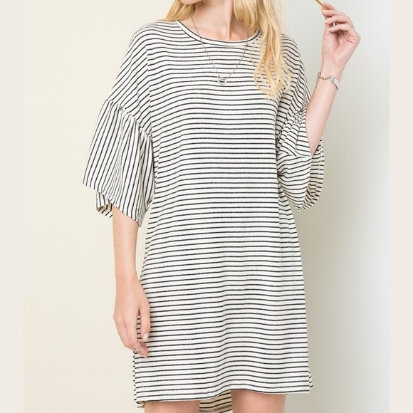 Dresses & Skirts - LAST ONE • Stripe Casual Shift Dress