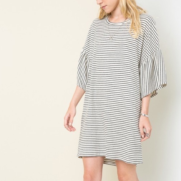 LAST ONE • Stripe Casual Shift Dress - Picture 3 of 4
