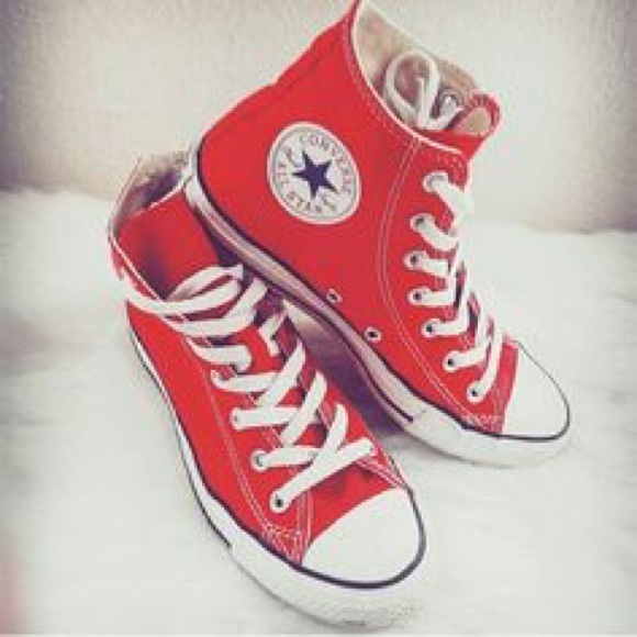 Classic Hightop Red Converse - Size 9