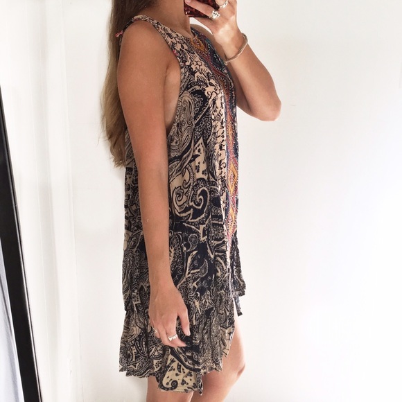 LAST ONE • Boho Pattern Mini Dress - Picture 2 of 4