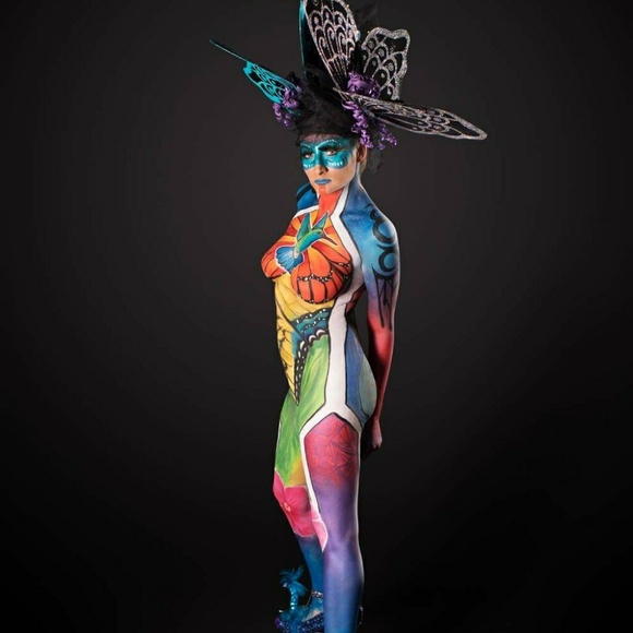 Poshmark Ambassador Heather @simplyme_toyou - Picture 2 of 8