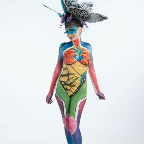 Poshmark Ambassador Heather @simplyme_toyou - Picture 5 of 8