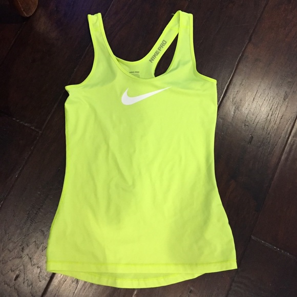 NWOT NIKE tank