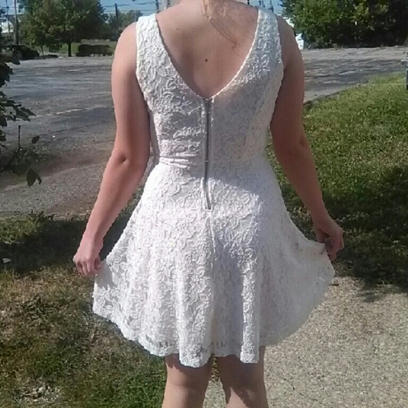 White Dress - Picture 3 of 4