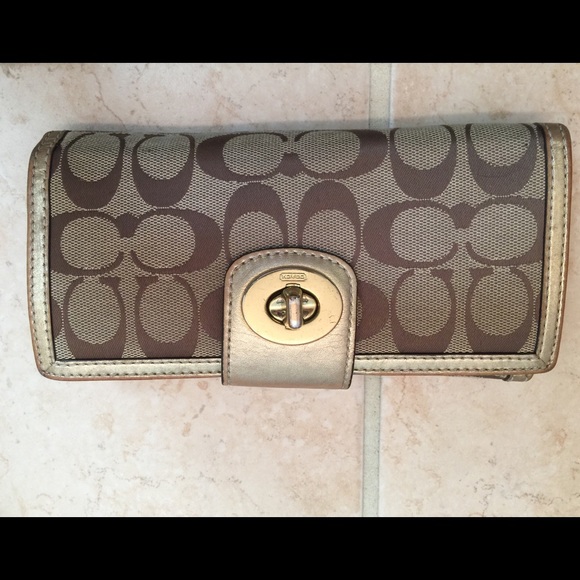 Coach wallet