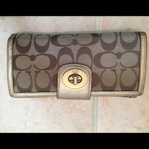 Coach wallet