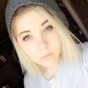 Meet your Posher, Felicia