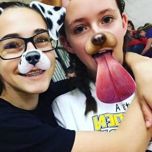 Meet your Posher, Cloe