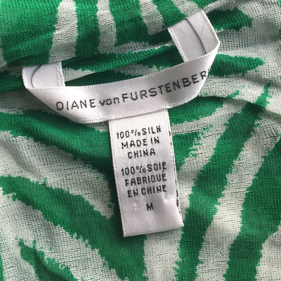 Diane von Furstenberg Tops - Vintage Diane Von Furstenberg Silk Green Blouse M Diane von Furstenberg Tops - Vintage Diane Von Furstenberg Silk Green Blouse M